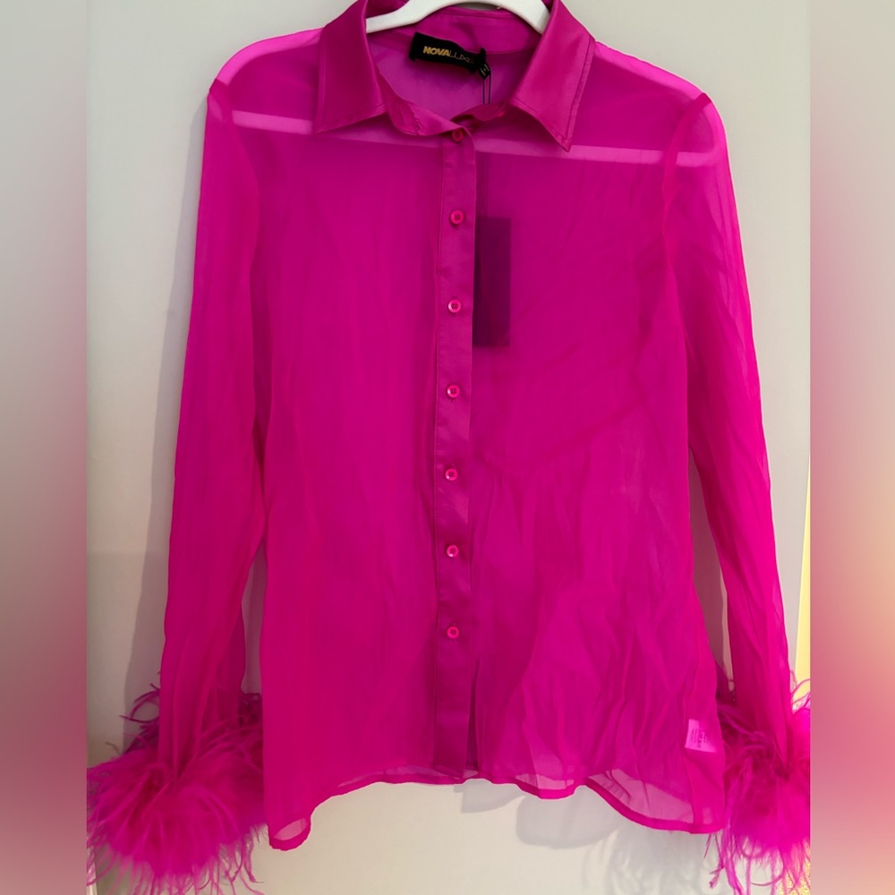 Fashion nova feathered top